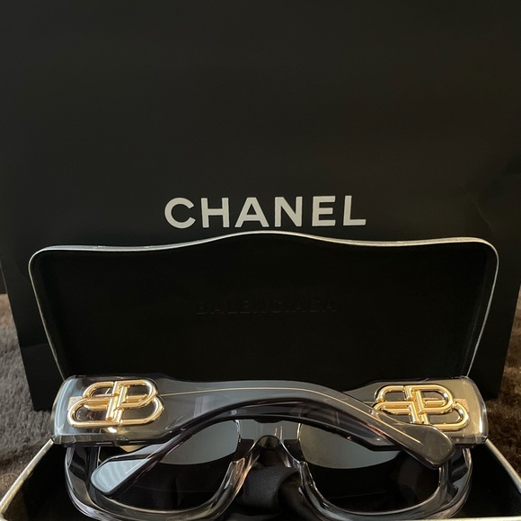 Brand New Oversized Balenciaga Sunglasses - Picture 4 of 10